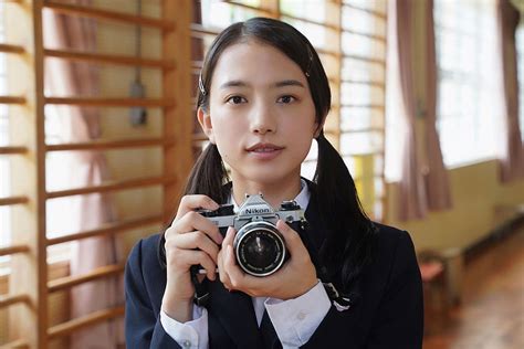 清原果耶 .